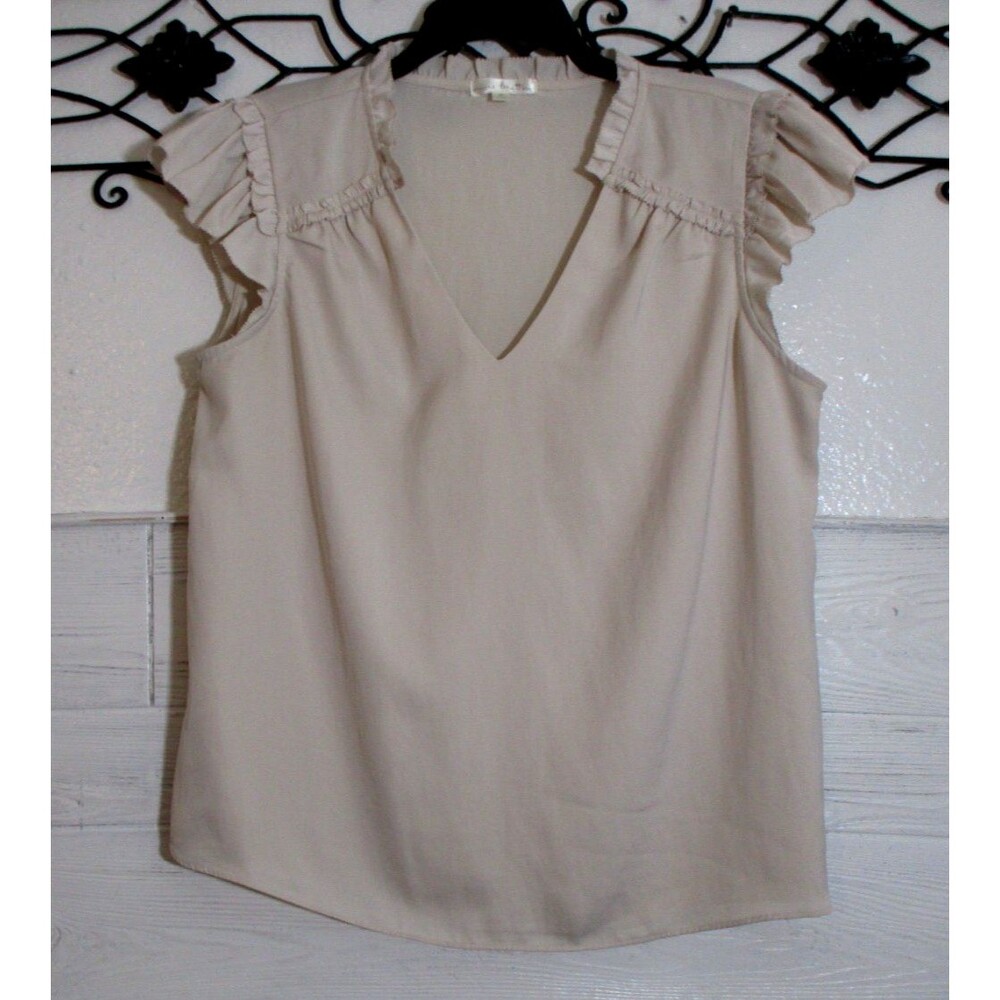 Anthropologie Mine Britton Top Women's Size M Beigh Short Sleeve V Neck